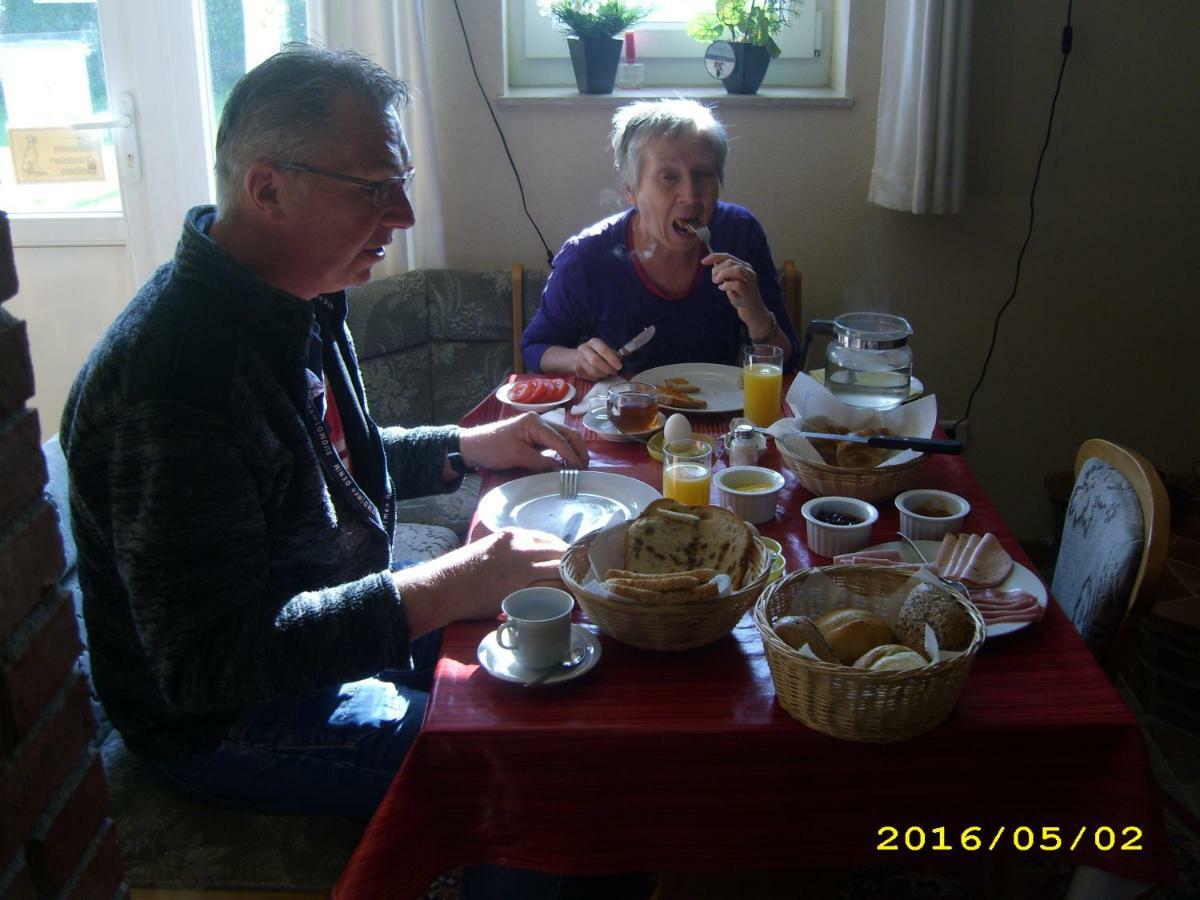 B & B Gross Methling Dargun Esterno foto